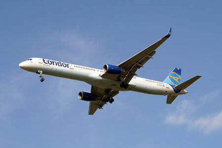 Boeing 757-300 - D-ABOB operated by Condor