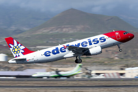 Airbus A320-214 - HB-JJK operated by Edelweiss Air