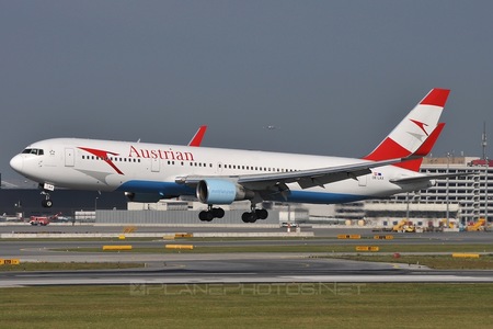 Boeing 767-300ER - OE-LAX operated by Austrian Airlines