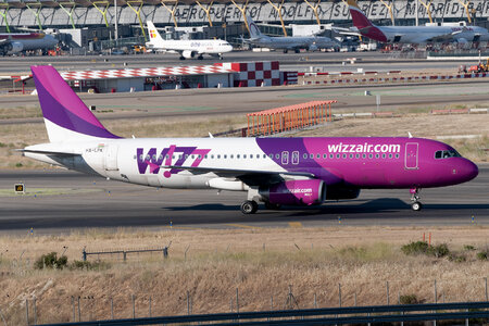 Airbus A320-232 - HA-LPK operated by Wizz Air