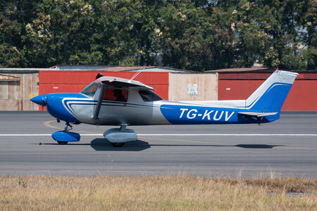 Cessna 150L - TG-KUV operated by Private operator