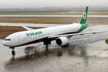 Boeing 777-300ER - B-16729 operated by EVA Air