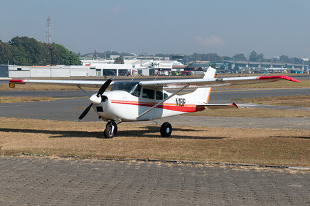 Cessna 182 Skylane - N1BP operated by Private operator