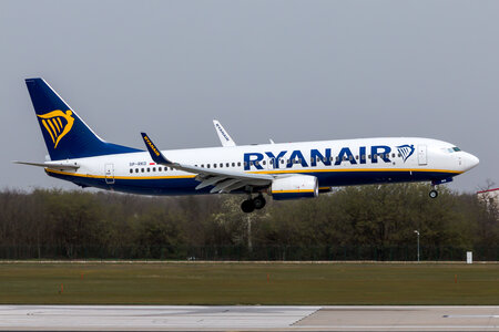 Boeing 737-800 - SP-RKD operated by Ryanair Sun