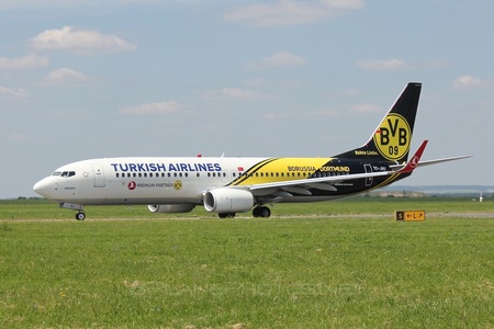 Boeing 737-800 - TC-JHU operated by Turkish Airlines