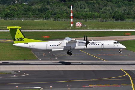 Bombardier DHC-8-Q402 Dash 8 - YL-BBT operated by Air Baltic