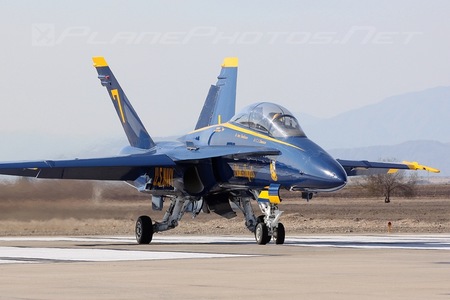 McDonnell Douglas F/A-18D Hornet - 163468 operated by US Navy (USN)