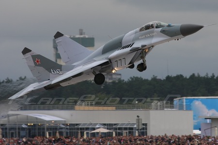 Mikoyan-Gurevich MiG-29SMT - 777 operated by Voyenno-vozdushnye sily Rossii (Russian Air Force)