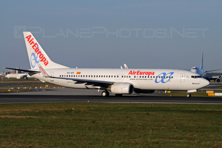 Boeing 737-800 - EC-IDT operated by Air Europa