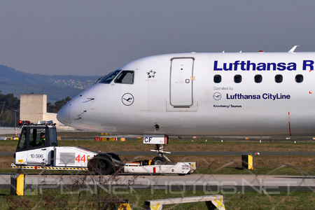 Embraer E190LR (ERJ-190-100LR) - D-AECF operated by Lufthansa Regional (CityLine)