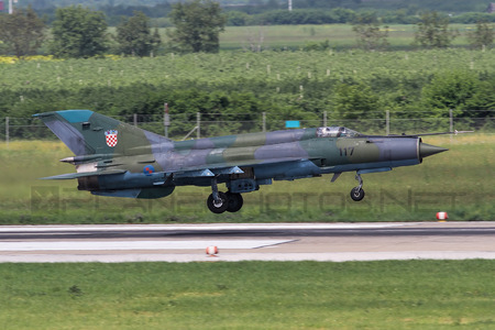 Mikoyan-Gurevich MiG-21bis-D - 117 operated by Hrvatsko ratno zrakoplovstvo i protuzračna obrana (Croatian Air Force)