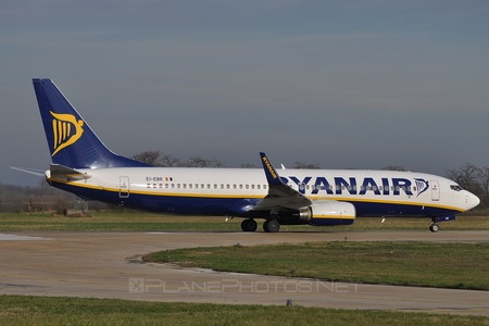 Boeing 737-800 - EI-EBR operated by Ryanair