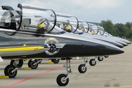 Aero L-39C Albatros - ES-YLX operated by Breitling Apache Jet Team