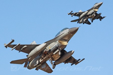 General Dynamics F-16D Fighting Falcon - 83-1182 operated by US Air Force (USAF)