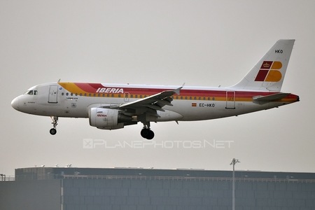 Airbus A319-111 - EC-HKO operated by Iberia