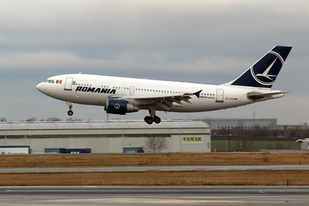 Airbus A310-325 - YR-LCB operated by Romania - Government
