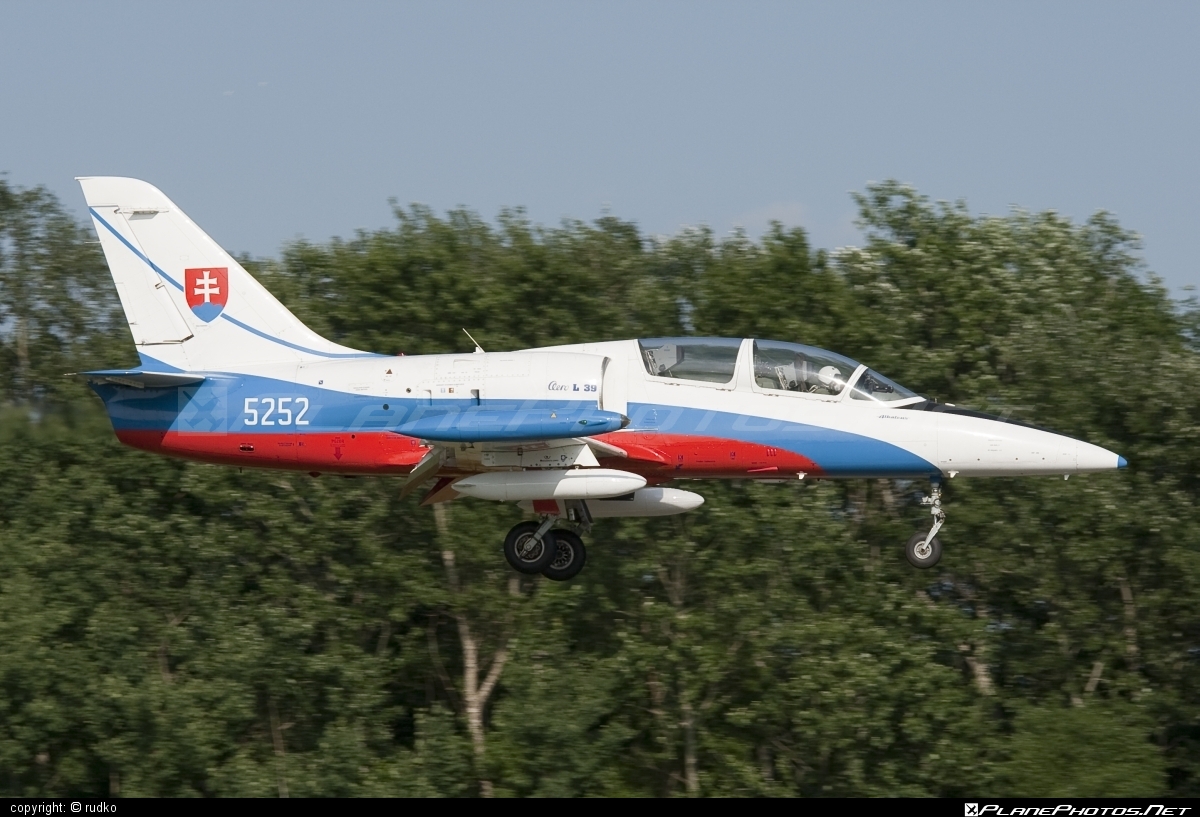 Aero L-39CM Albatros - 5252 operated by Vzdušné sily OS SR (Slovak Air Force) #aero #aerol39 #aerol39albatros #aerol39cmalbatros #albatros #l39 #l39cm #l39cmalbatros #slovakairforce #vzdusnesilyossr