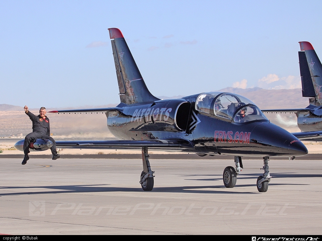 Aero L-39C Albatros - N139RH operated by Patriots Jet Team #aero #aerol39 #aerol39albatros #aerol39calbatros #albatros #l39 #l39c #l39calbatros