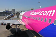 Airbus A320-232 - HA-LYS operated by Wizz Air