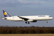 Airbus A321-231 - D-AIDE operated by Lufthansa