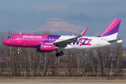 Airbus A320-232 - HA-LYP operated by Wizz Air