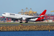 Boeing 767-300ER - VH-OGU operated by Qantas