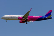 Airbus A321-231 - HA-LTA operated by Wizz Air