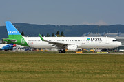 Airbus A321-211 - OE-LCP operated by LEVEL
