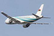 Airbus A320-214 - 554 operated by Silāh al-Jaww as-Sultāniy ‘Umān (Royal Air Force of Oman)