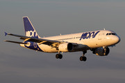 Airbus A320-214 - F-GKXH operated by Joon