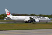 Boeing 787-9 Dreamliner - JA863J operated by Japan Airlines (JAL)