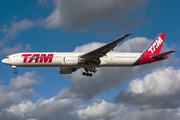 Boeing 777-300ER - PT-MUB operated by TAM Linhas Aéreas