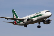 Airbus A320-214 - EI-IKG operated by Alitalia
