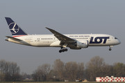 Boeing 787-8 Dreamliner - SP-LRB operated by LOT Polish Airlines
