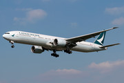 Boeing 777-300ER - B-KQF operated by Cathay Pacific Airways