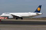 Airbus A321-231 - D-AIDF operated by Lufthansa