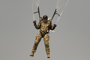 Parachute - No registration operated by Magyar Szárazföldi Haderő (Hungarian Defence Forces)