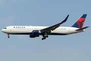 Boeing 767-300ER - N193DN operated by Delta Air Lines