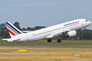 Airbus A320-214 - F-GKXL operated by Air France