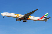 Boeing 777-300ER - A6-EPO operated by Emirates