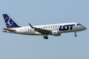 Embraer E170LR (ERJ-170-100LR) - SP-LDF operated by LOT Polish Airlines