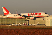 Airbus A320-214 - OE-LOA operated by LaudaMotion