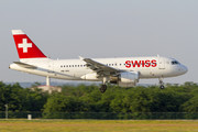 Airbus A319-112 - HB-IPU operated by Swiss International Air Lines