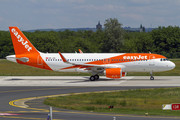 Airbus A320-214 - HB-JXE operated by easyJet Switzerland