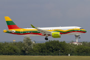 Airbus A220-300 - YL-CSK operated by Air Baltic