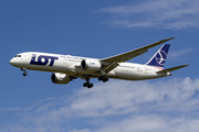 Boeing 787-9 Dreamliner - SP-LSF operated by LOT Polish Airlines