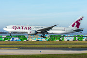 Boeing 777-200LR - A7-BBD operated by Qatar Airways