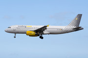 Airbus A320-232 - EC-LQK operated by Vueling Airlines