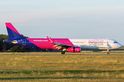 Airbus A321-231 - HA-LXI operated by Wizz Air