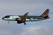 Airbus A320-214 - OO-SNB operated by Brussels Airlines